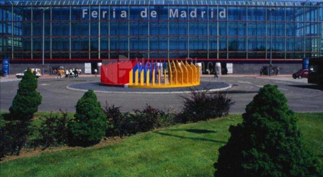 Deyanira Suite, Aeropuerto, Ifema Мадрид Екстериор снимка