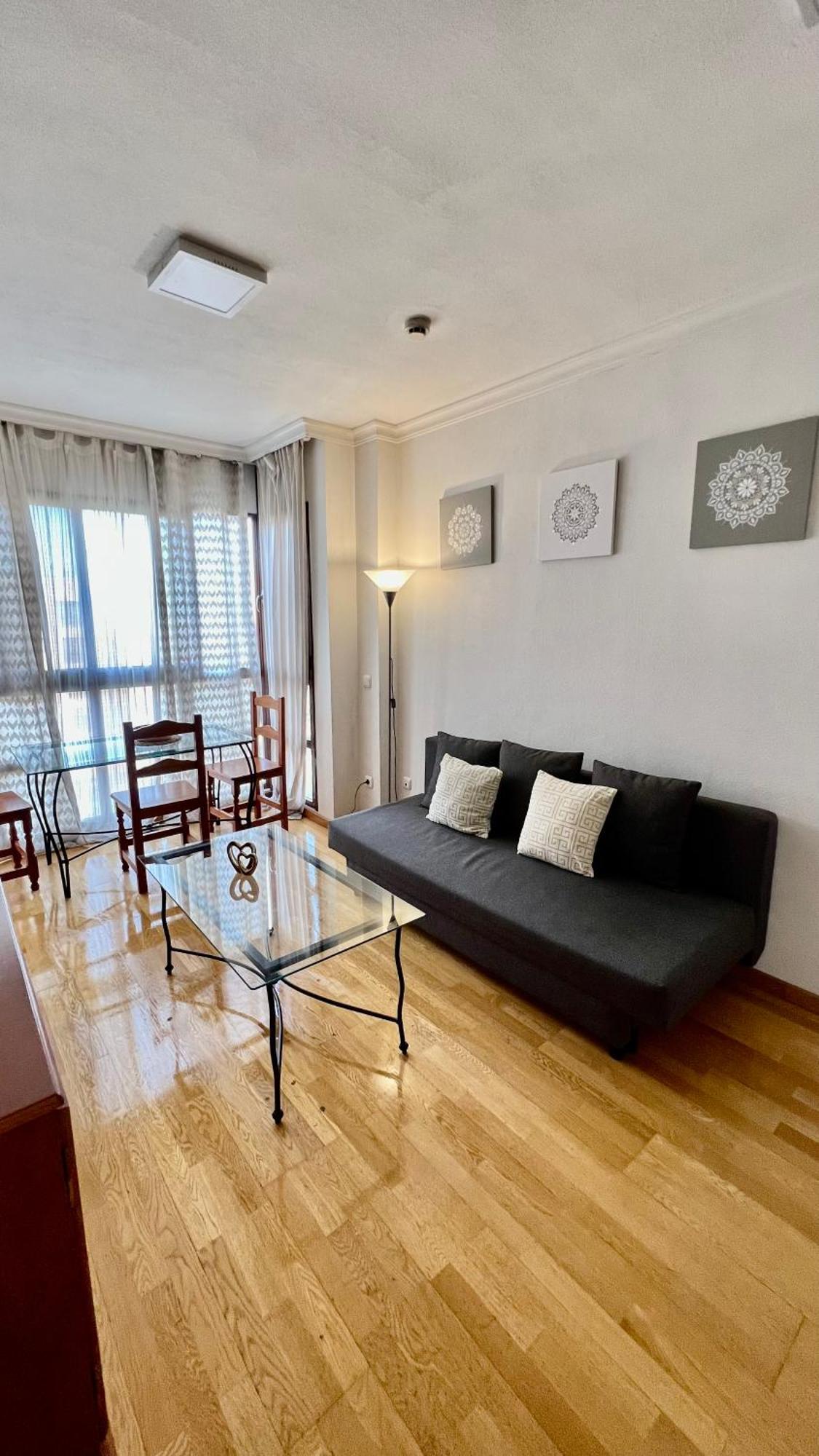 Deyanira Suite, Aeropuerto, Ifema Мадрид Екстериор снимка