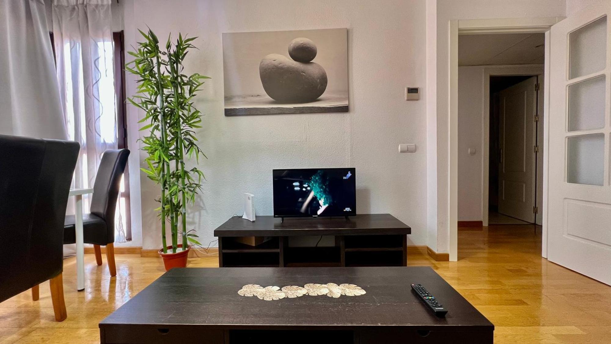 Deyanira Suite, Aeropuerto, Ifema Мадрид Екстериор снимка