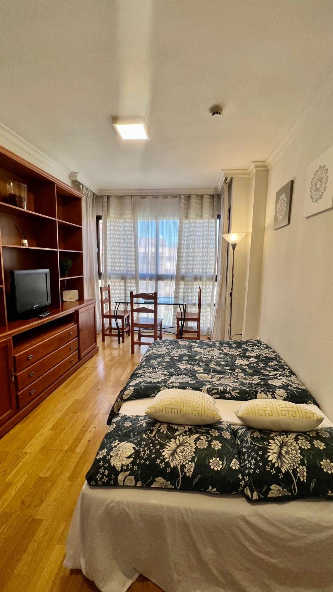 Deyanira Suite, Aeropuerto, Ifema Мадрид Екстериор снимка
