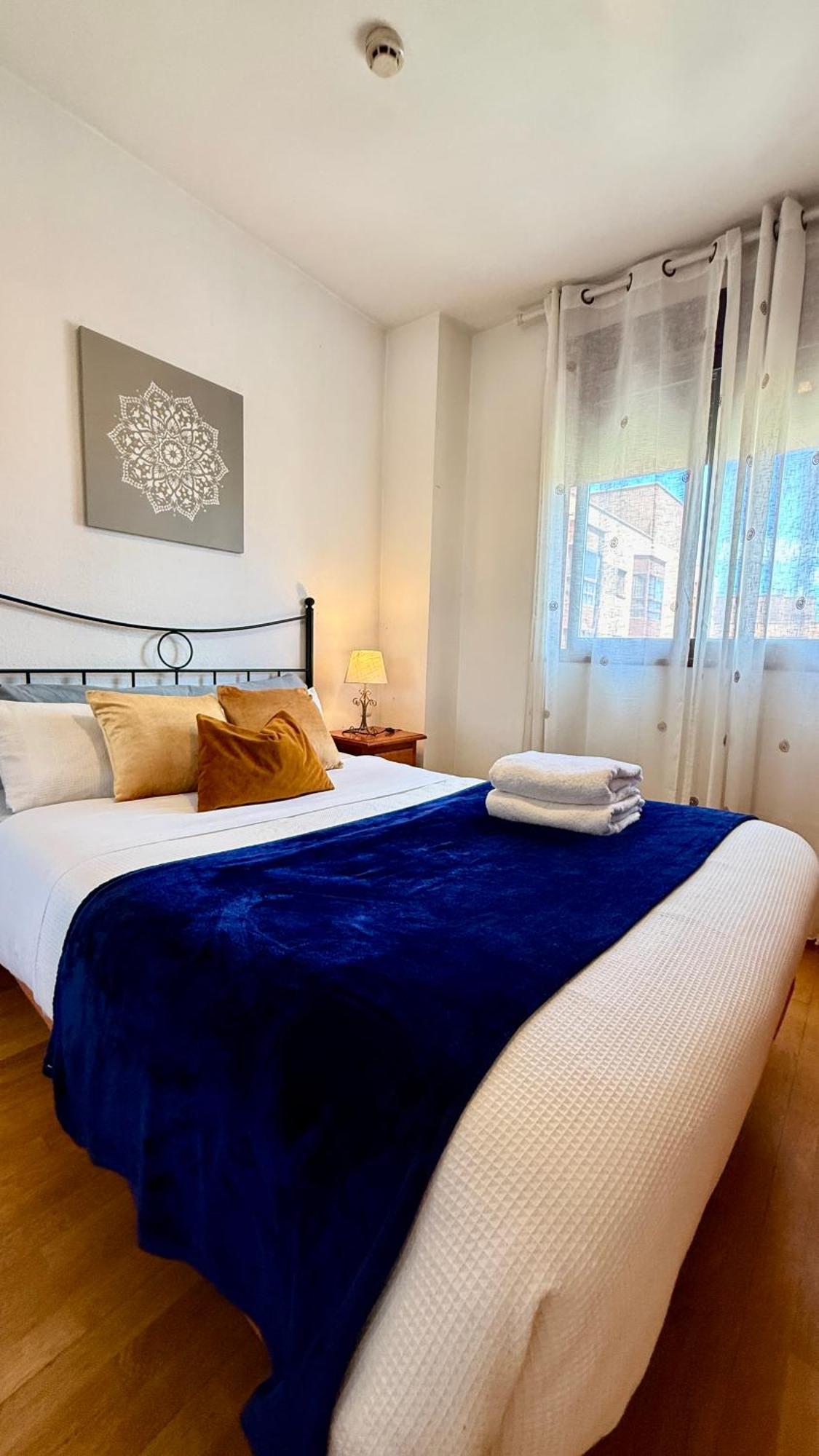 Deyanira Suite, Aeropuerto, Ifema Мадрид Екстериор снимка